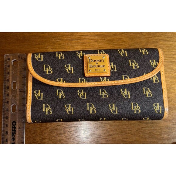 Dooney & Bourke Women's Wallet Vintage Signature Design 7”X4” - Picture 6 of 10